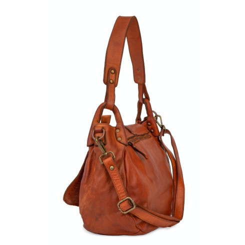 Besace femme en cuir vintage pur vachette fabriqué en Italie marron cognac porté épaule avec bandoulière