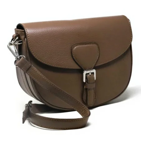 Sac trotteur tendance femme en véritable cuir grainé porté épaule avec bandoulière amovible taupe foncé