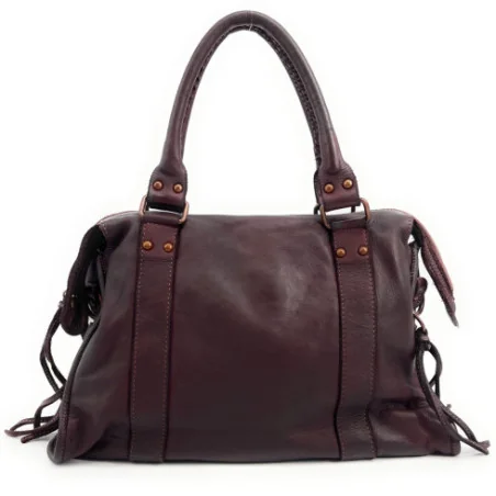 Sac de rentrée très tendance femme en cuir souple délavé porté épaule avec bandoulière bordeaux