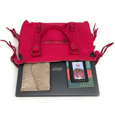 Sac de cours femme tendance en cuir italien pur cuir de vachette porté épaule avec bandoulière rose fuchsia