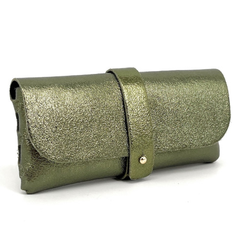 Etui à lunettes mode femme en cuir irisé porté main kaki étui tendance
