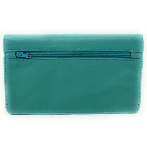 Porte-monnaie très tendance femme en cuir italien lisse porté main vert véronèse pochette