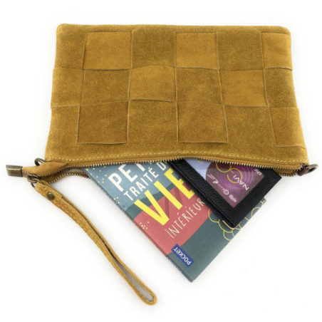 Sac à main femme tendance en cuir italien nubuck porté bandoulière jaune moutarde