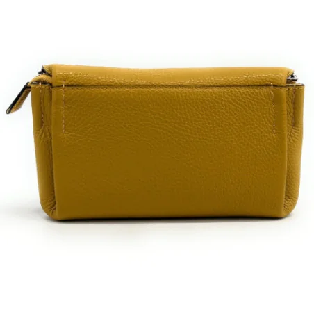 Sac trotteur bandoulière femme tendance en cuir grainé porté épaule bandoulière et de travers jaune moutarde
