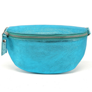 Sac banane femme tendance en cuir irisé porté de travers et à la taille turquoise irisé