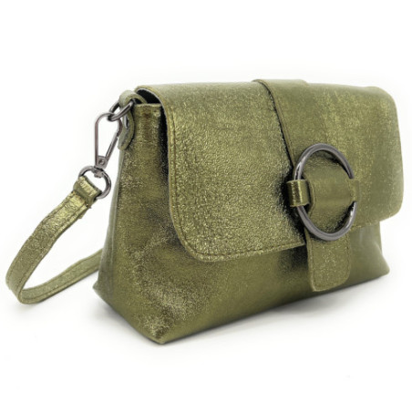 Mini sac bandoulière femme tendance en cuir lisse porté épaule de travers et bandoulière vert kaki irisé