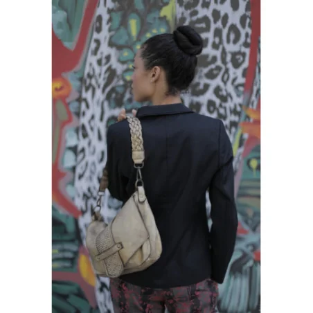 Grand sac a main femme baguette porté épaule en cuir vintage souple délavé avec bandoulière amovible et reglable or patine