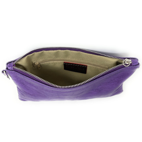Sac pochette tendance femme en cuir italien irisé porté épaule avec bandoulière amovible violet irisé