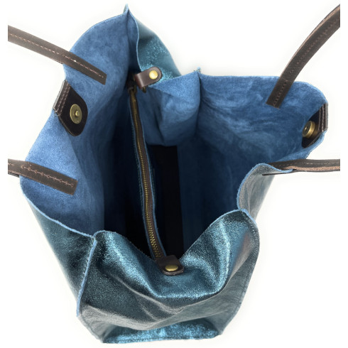 Sac à main tendance femme en cuir métallisé porté épaule avec bandoulière amovible bleu paon irisé