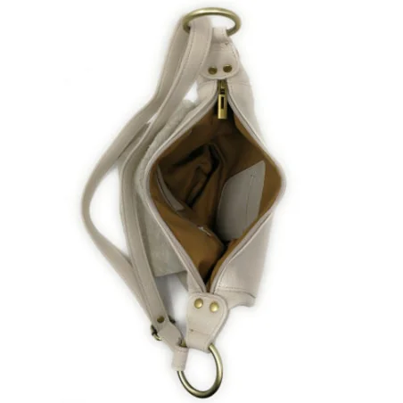 Sac bandoulière femme tendance en cuir grainé porté épaule et bandoulière beige