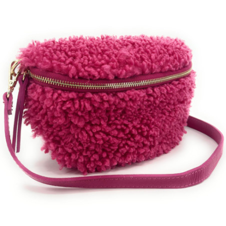 Sac banane tendance femme en peluche rose framboise avec bandoulière
