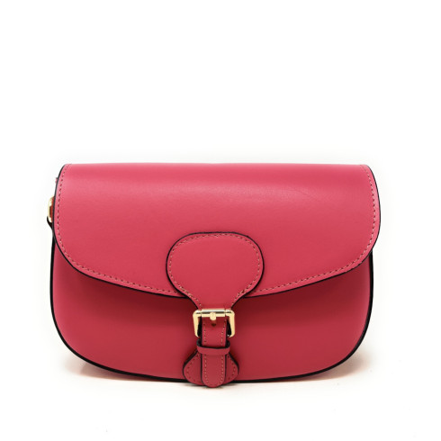 Sac bandoulière pour femme type trotteur en cuir avec bandoulière amovible rose corail