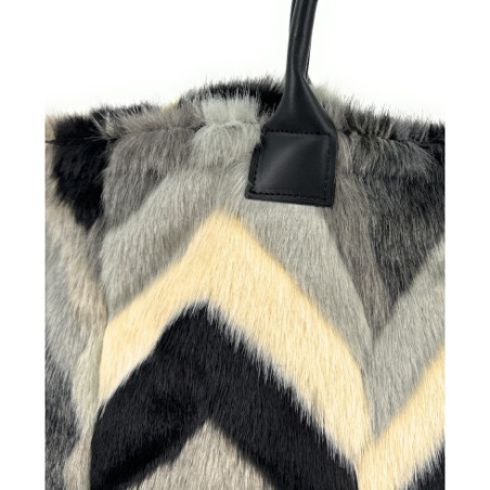 Sac à main shopping en cuir et fausse fourrure fluffy motif chevron gris pour femme