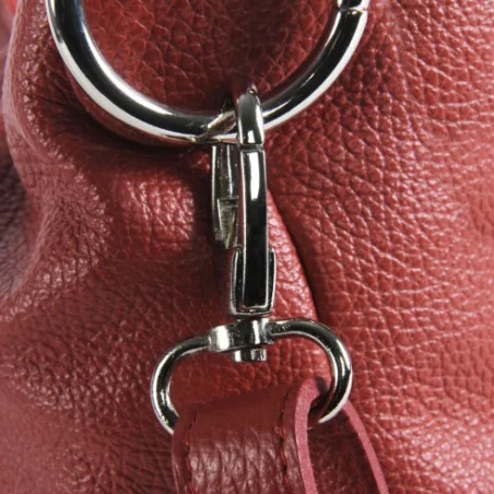 Sac seau femme en cuir grainé porté épaule de travers et bandoulière rouge clair sac bandoulière tendance