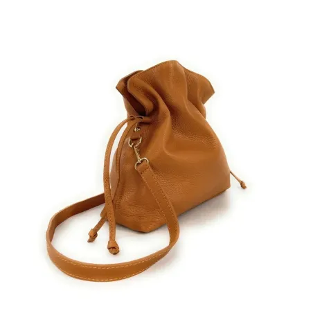 sac seau pour femme en cuir grainé camel pur de vachette italien élégant