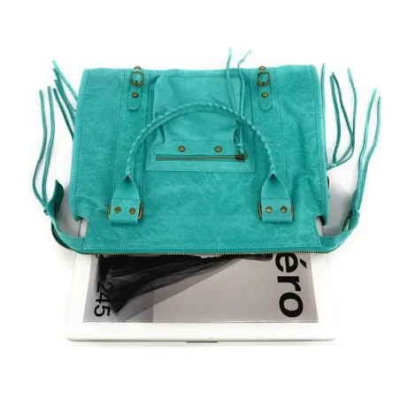 grand sac de cours femme en cuir brossé bleu des mers du sud porté main avec bandoulière