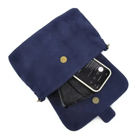 sac trotteur en cuir nubuck bleu profond fabriqué en Italie avec bandoulière