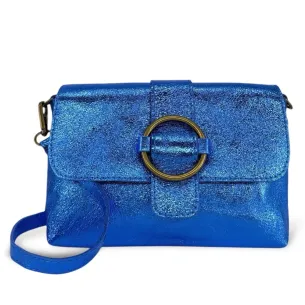 mini sac femme bleu roi en cuir irisé porté main avec bandoulière