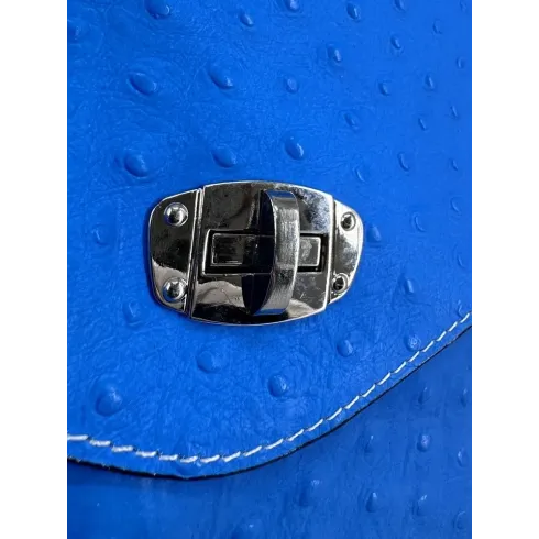 Pochette femme tendance en cuir embossé autruche bleu néon