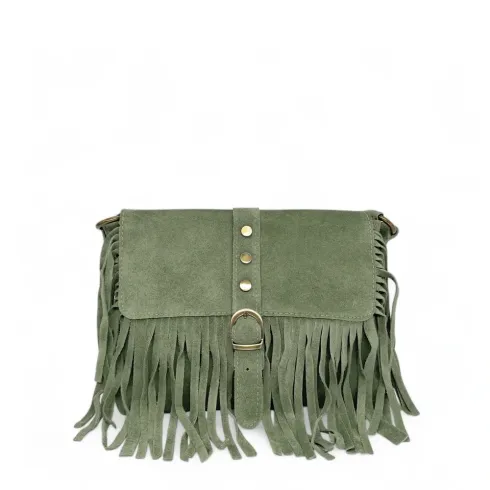 sac messenger en cuir suédé vert amande avec bandoulière réglable avec franges