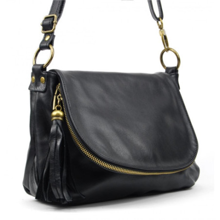 Sac bandoulière femme en cuir lisse porté bandoulière et de travers noir
