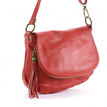Sac femme très tendance en cuir porté épaule avec bandoulière réglable rouge clair