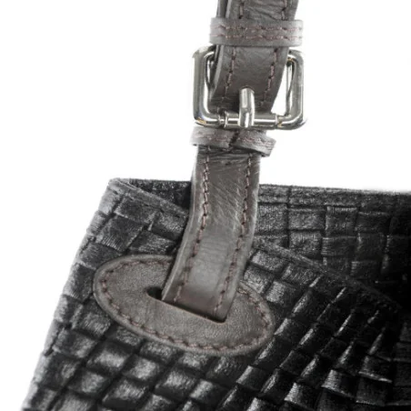 Sac femme très tendance en cuir porté épaule avec bandoulière amovible noir