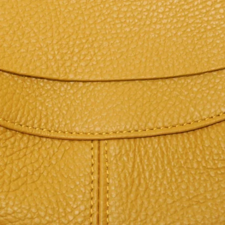 Sac bandoulière tendance femme en cuir porté épaule avec bandoulière réglable jaune foncé