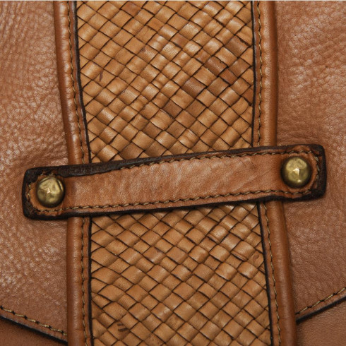 Sac a main baguette porté épaule et bandoulière en cuir vintage pleine fleur souple délavé anse tréssé cognac artisanal